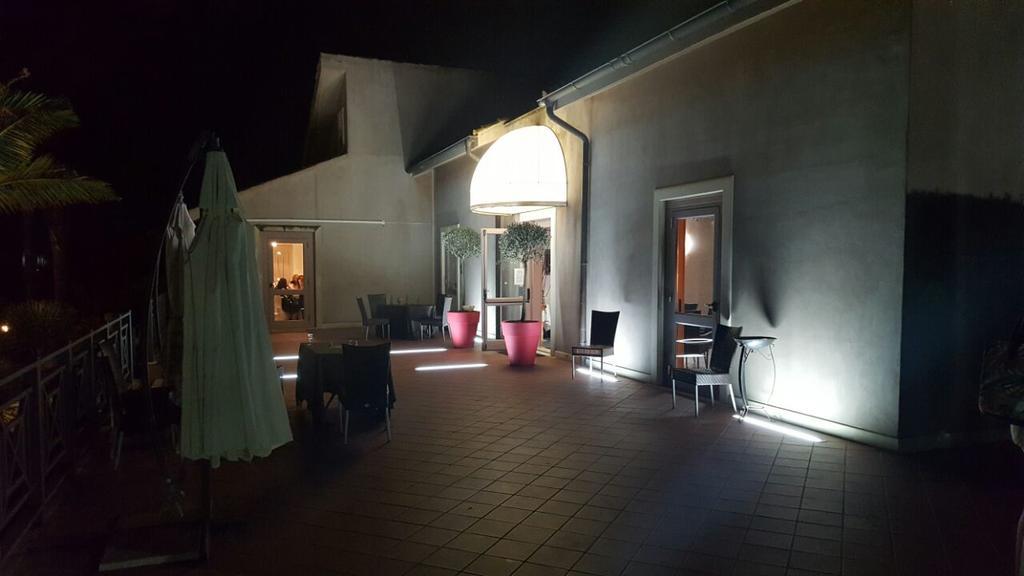 אוגוסטה Hotel La Cavalera מראה חיצוני תמונה