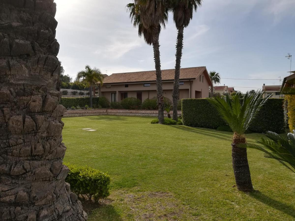 אוגוסטה Hotel La Cavalera מראה חיצוני תמונה