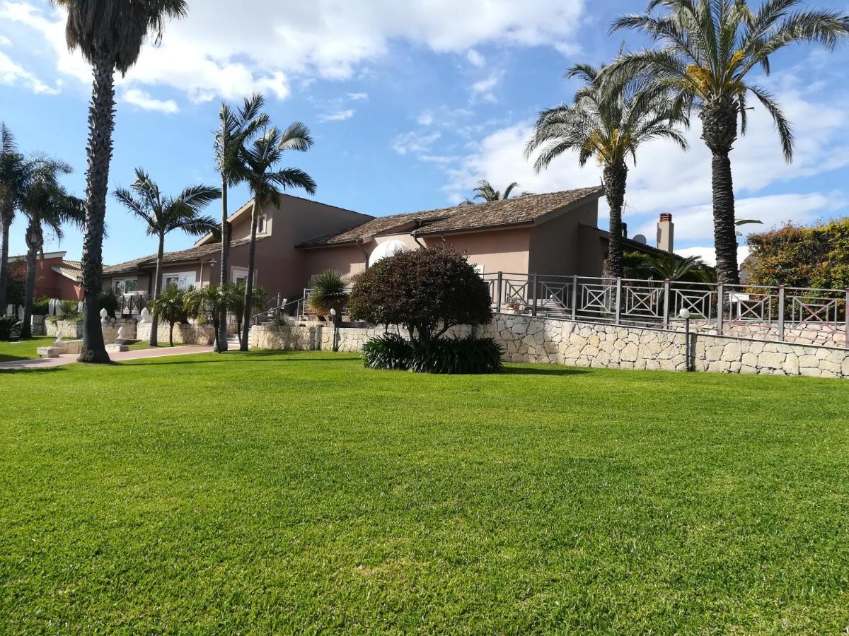 אוגוסטה Hotel La Cavalera מראה חיצוני תמונה