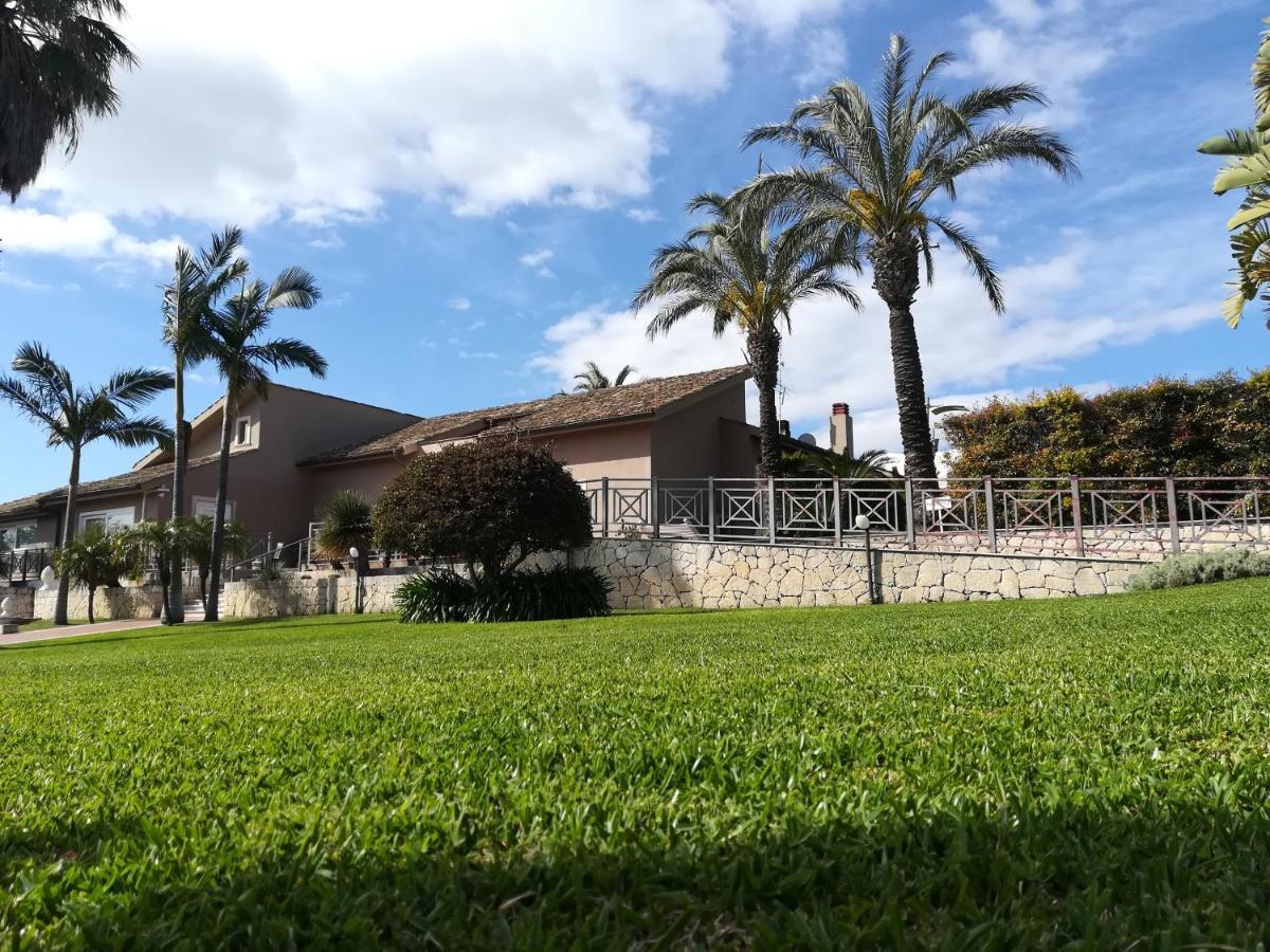 אוגוסטה Hotel La Cavalera מראה חיצוני תמונה